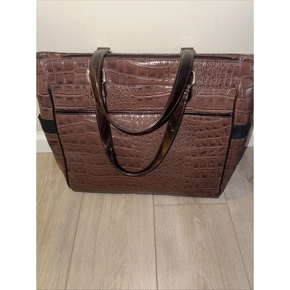 Beautiful Rare Beijo‎ Handbag Tote Bag Purse Faux Crocodile Brown Computer Case